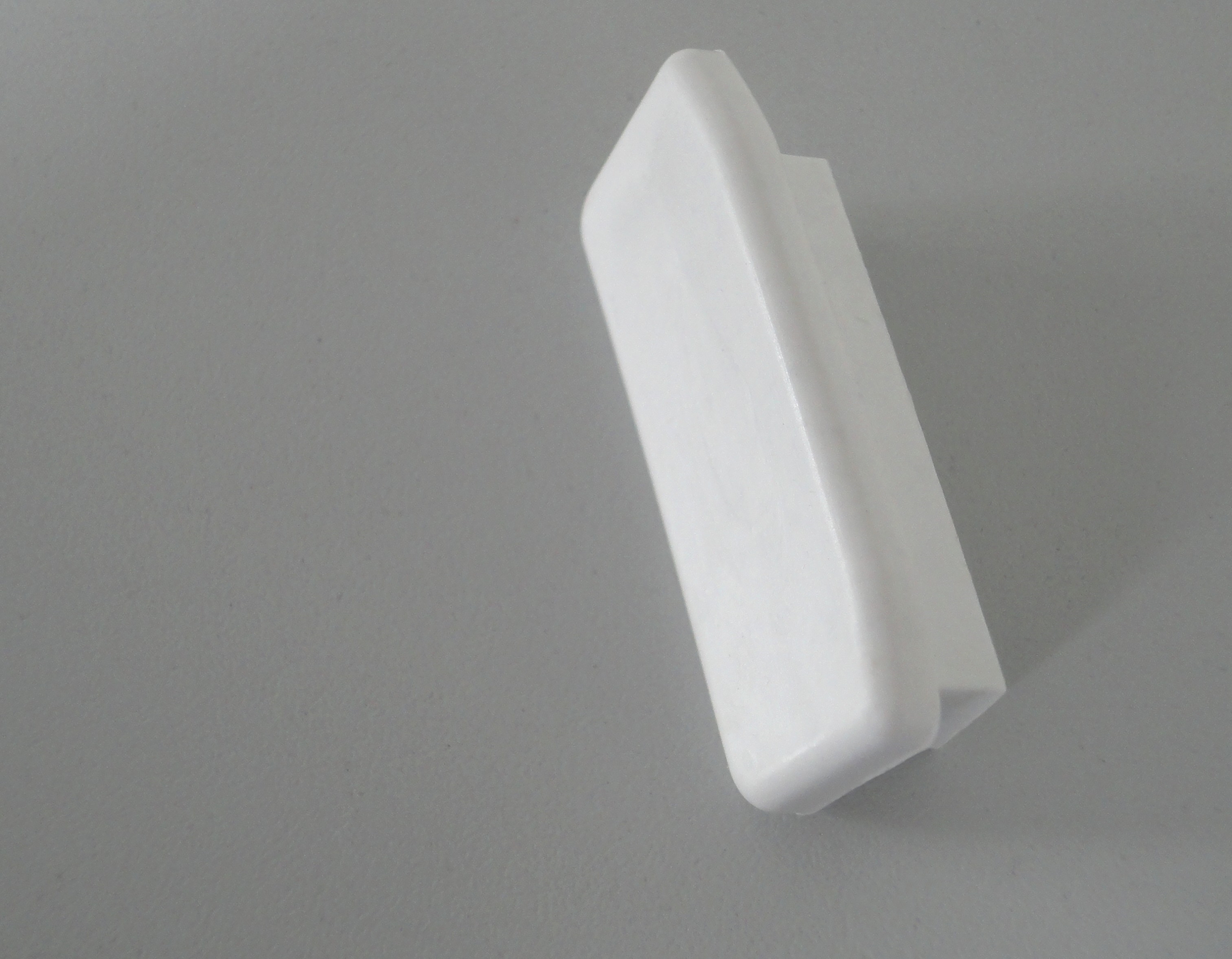 Endkappe für Kunststoffhandlauf für 40x8mm, signalweiß